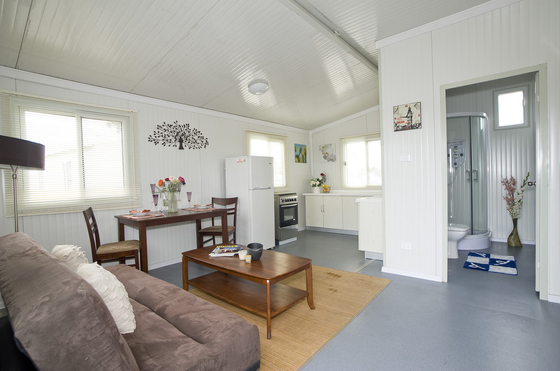 European Brief Style Mobile  Prefabricated Expandable Container House for Spacious Peaceful Study Rooms